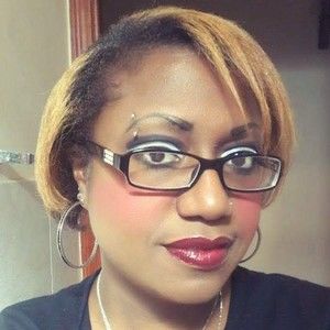 Meet your Posher, Valerie